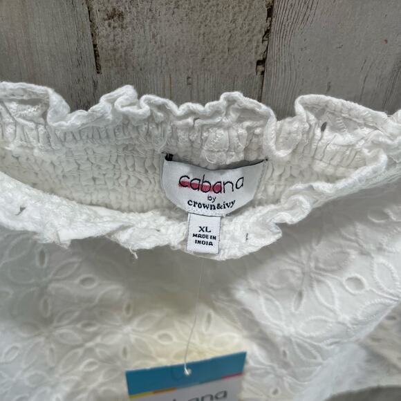 Cabana Crown & Ivy White Eyelet Puff
NWT Sleeve Crop Blouse with Smocked Back XL - Picture 5 of 9